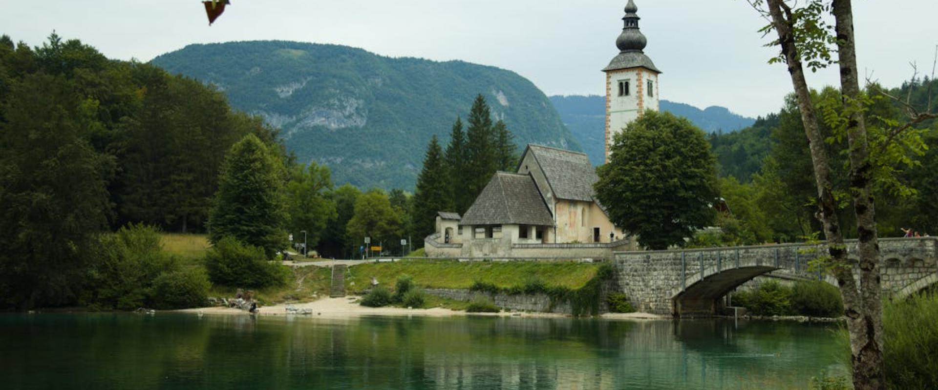 Steirer Bridge (Mur Pedestrian Bridge)