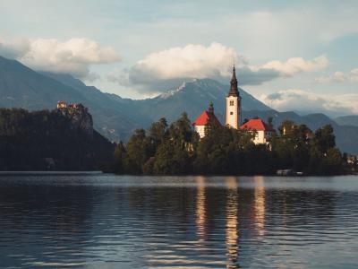 Free Idyllic landscape capturing Lake Bled with the Pilgrimage Church on Bled Island. Stock Photo