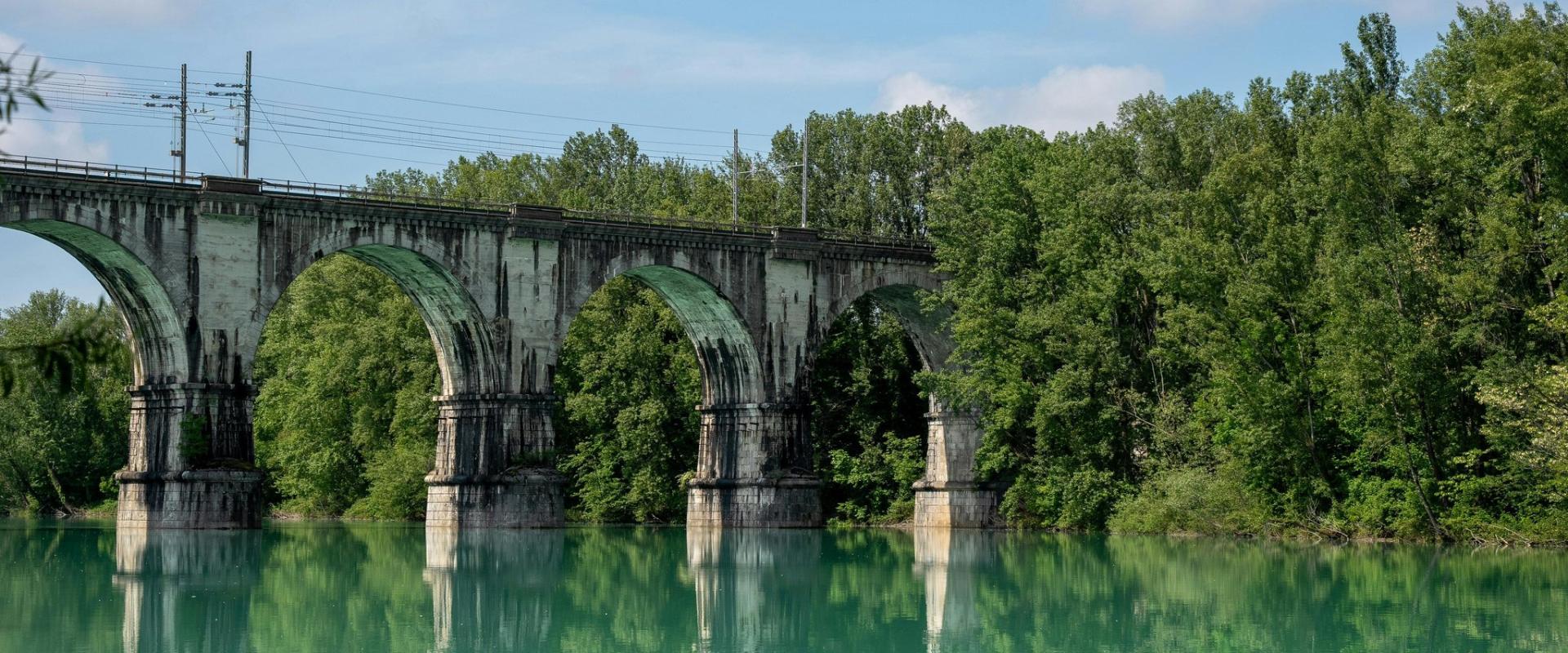 View of the Big Natural Bridge (Veliki Naravni Most) from the north