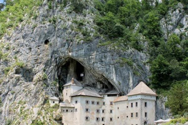 Negova Castle