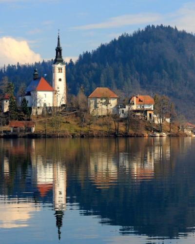 lake bled photo