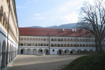 Kostanjevica-grad-samostan-2