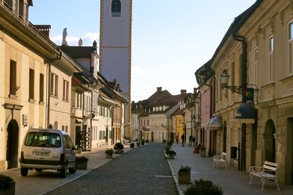 Šutna Street
