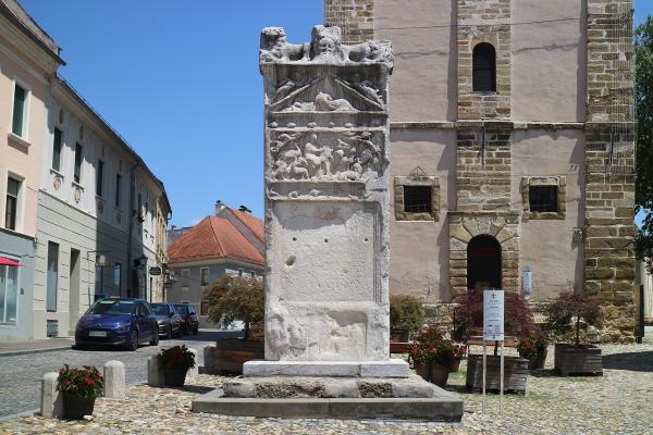 Orpheus Monument