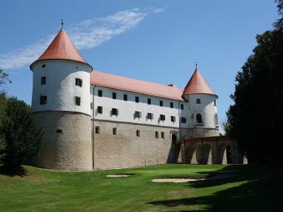 Mokrice Castle and its round towers