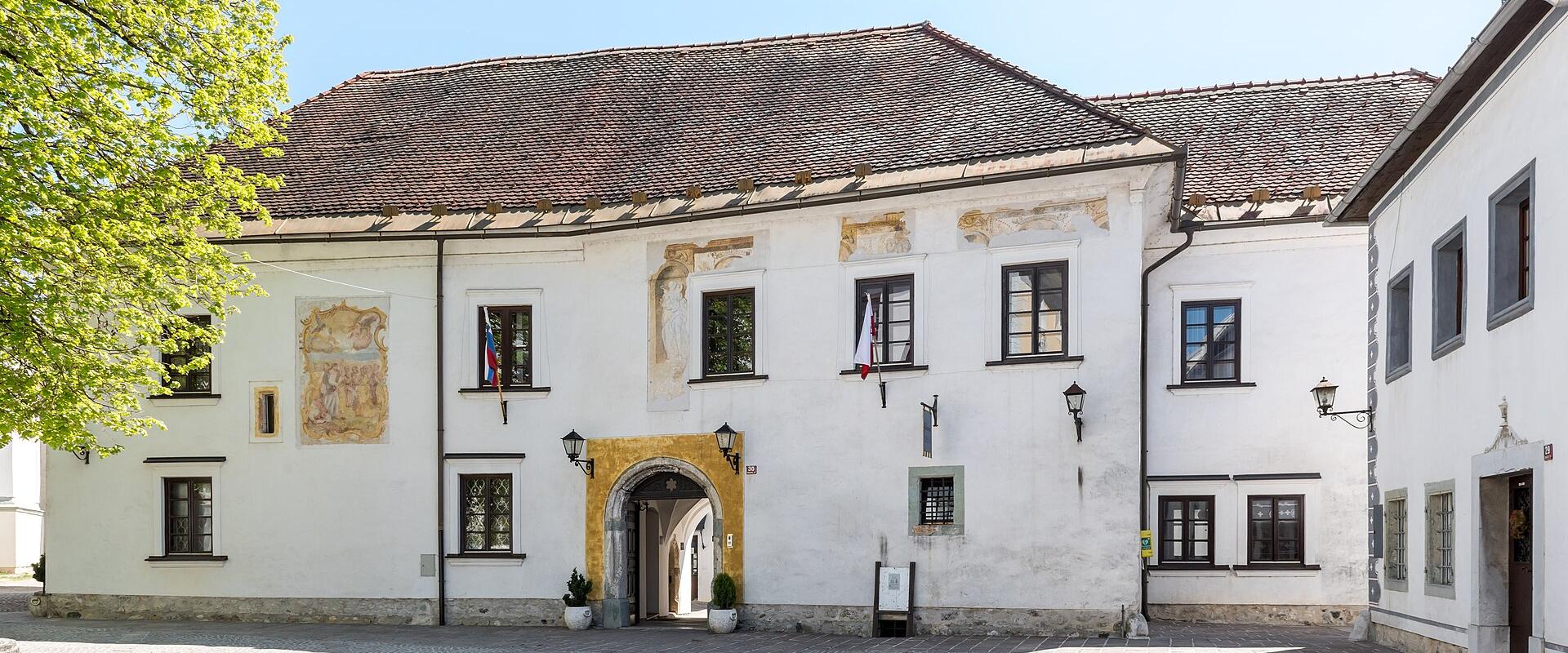 Linhartov trg, the historic square of Radovljica