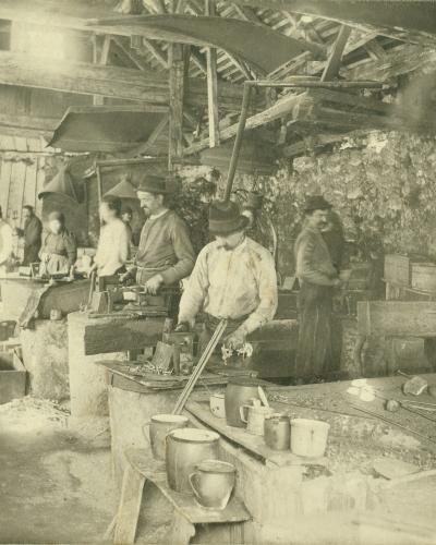 Žebljarji v vigenjcu na bajerju 1905